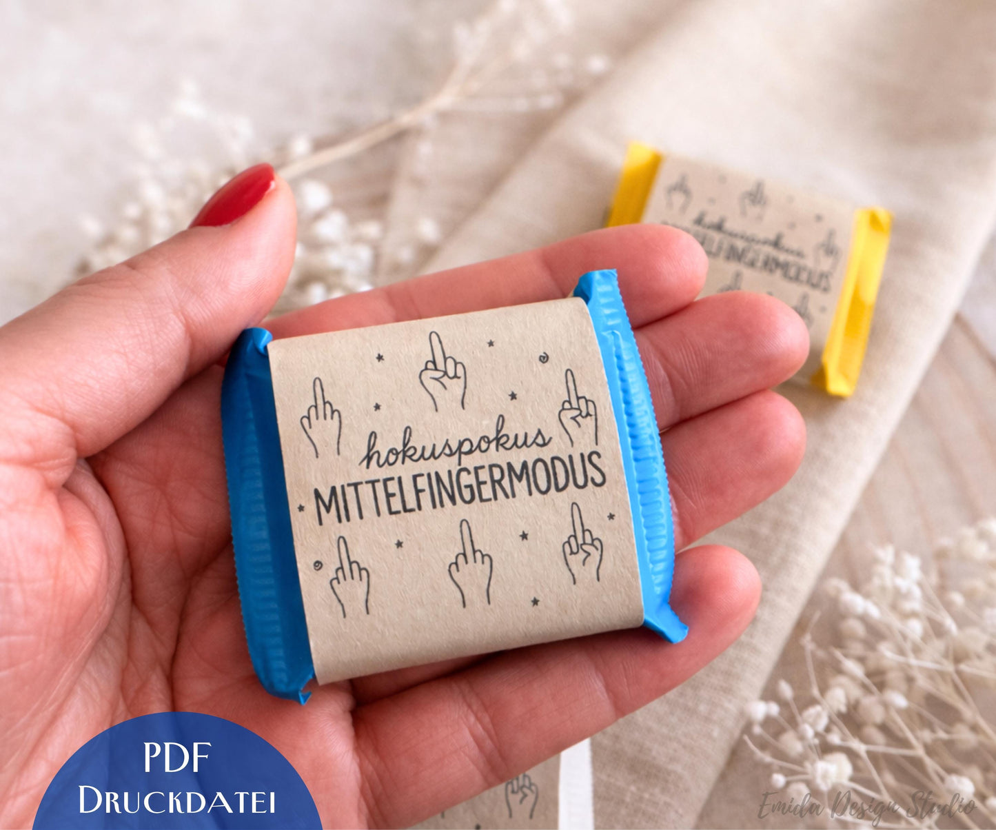 Schokoladen Banderole Druckvorlage – Lustiges Geschenk „Hokuspokus Mittelfinger Modus“ | PDF Printable Freundin | Verpackung Schokolade